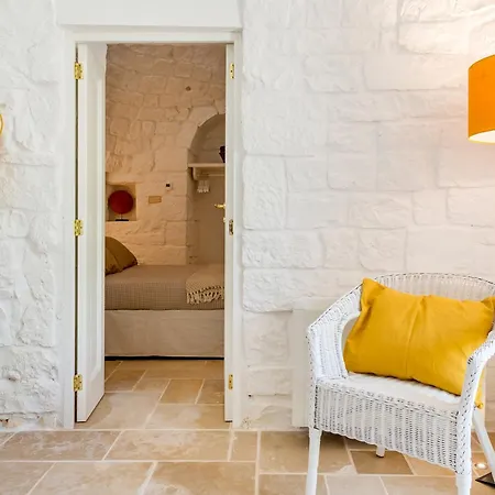Villa Helloapulia Trulli Olea Charme *