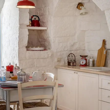 Villa Helloapulia Trulli Olea Charme *
