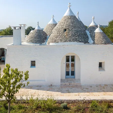 Villa Helloapulia Trulli Olea Charme *